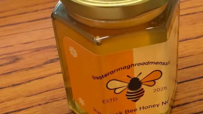 Greater Armagh Road Men's shed busy as bees harvesting honey          